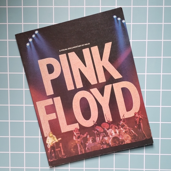 Vintage Pink Floyd: A Visual Documentary Book